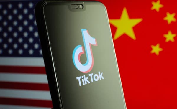 TikTok账号主页展示界面示例